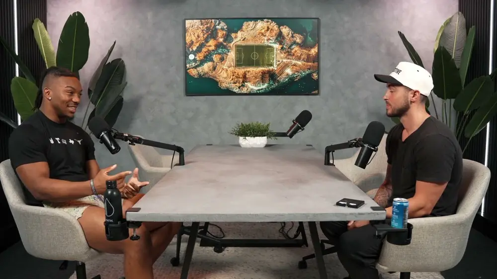 Eric with Bijan Robinson on Sit Down With E